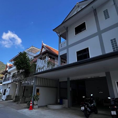 M&N Guesthouse Kata Exterior photo