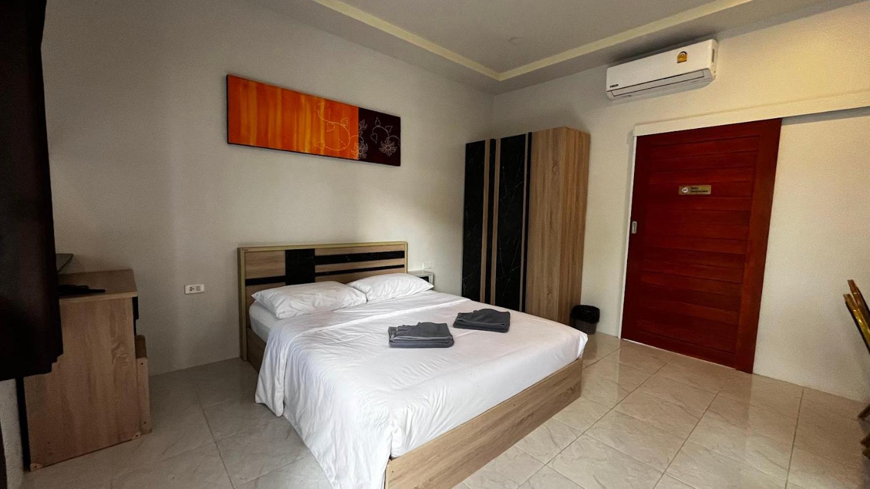 M&N Guesthouse Kata Exterior photo
